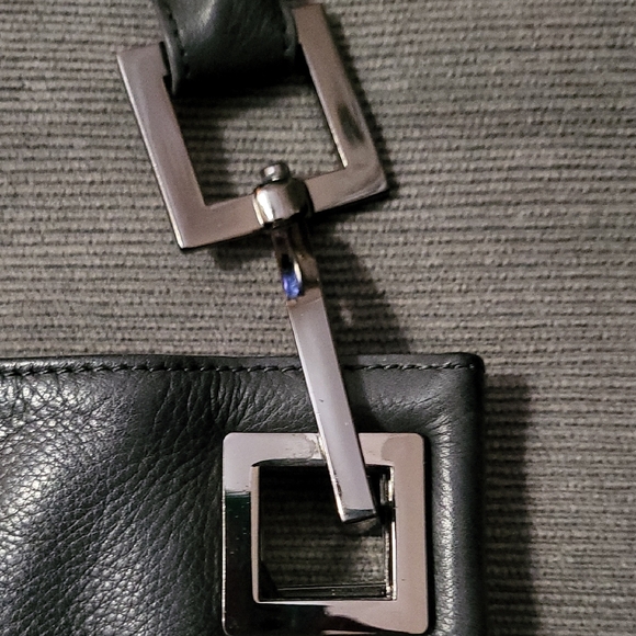 HELEN WELSH LIKE NEW Elegant Black Leather Shoulder Bag - Picture 7 of 14